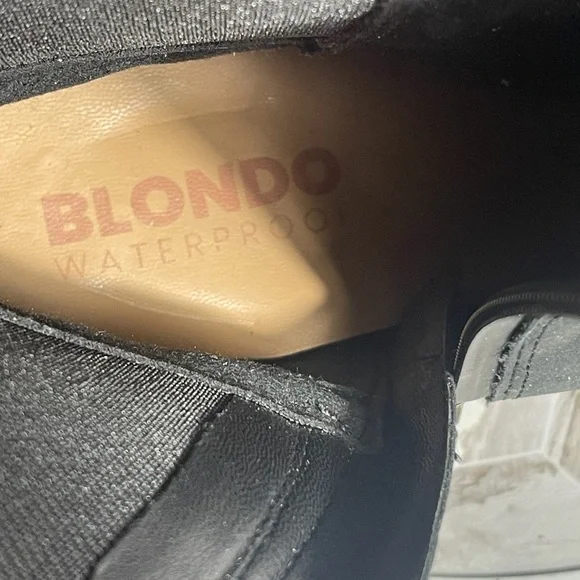 Blondo Dakota Waterproof Lug Sole Ankle Boots Black Nubuck Women’s Size 8.5